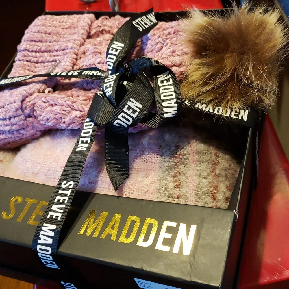 Steve Madden Boxed Scarf And Beanie